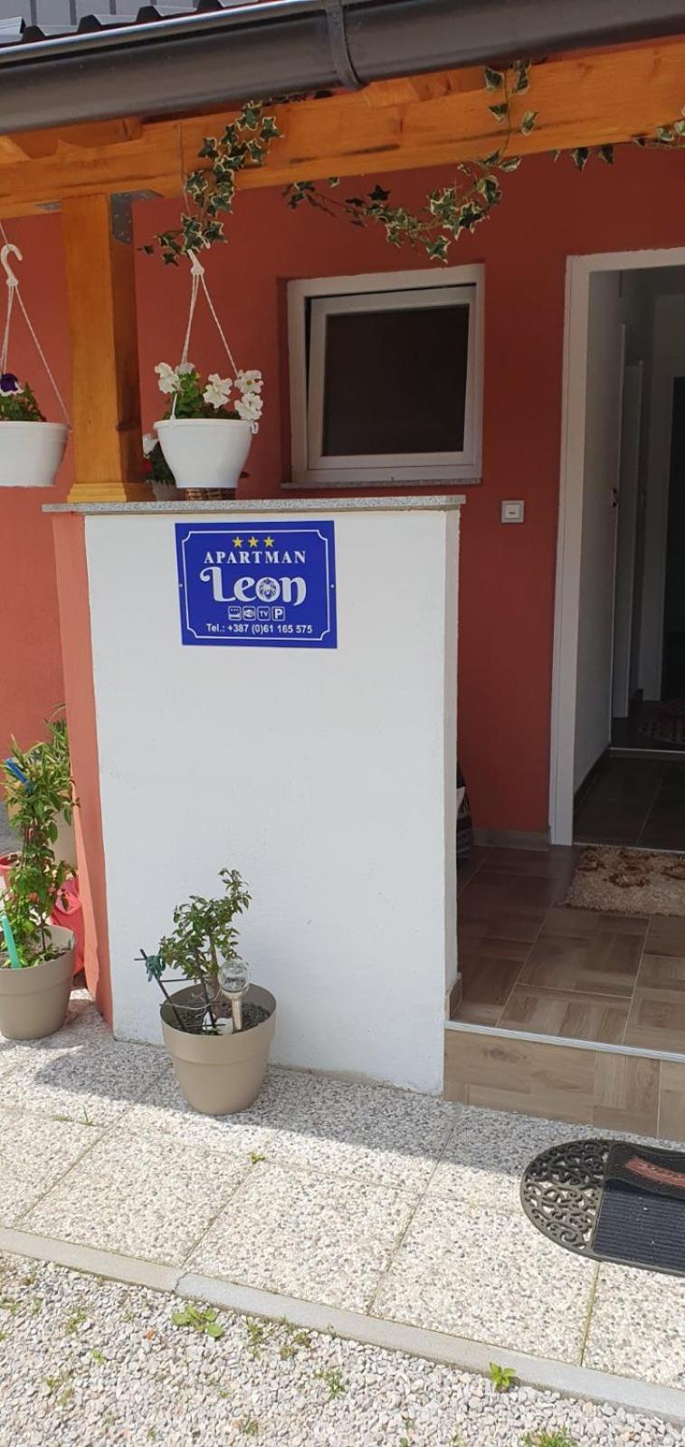 Leon Apartment